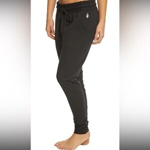 Free People Movement Sunny Skinny Sweatpants Black Joggers Size M
